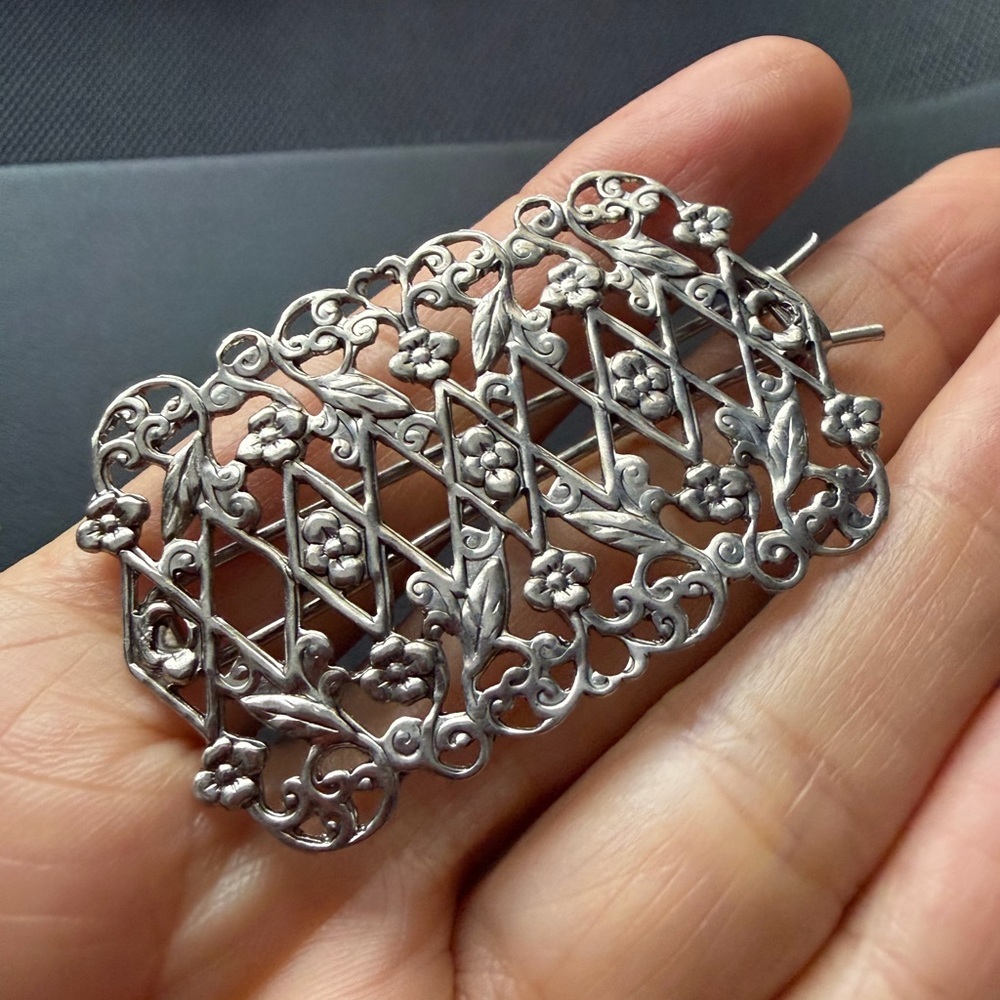 Antique Victorian/Edwardian Double-Prong Hair Ornament or Dress Clip